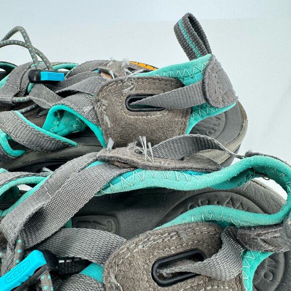 Keen Womens Whisper Sandal Light Green/Grey Sz 8.5 Camping Hiking Outdoor - Picture 8 of 9